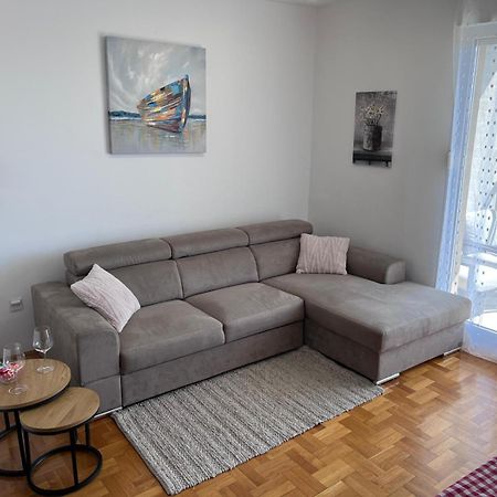 ספליט Spacious Apartment Smile With Terrace And Secure Garage מראה חיצוני תמונה