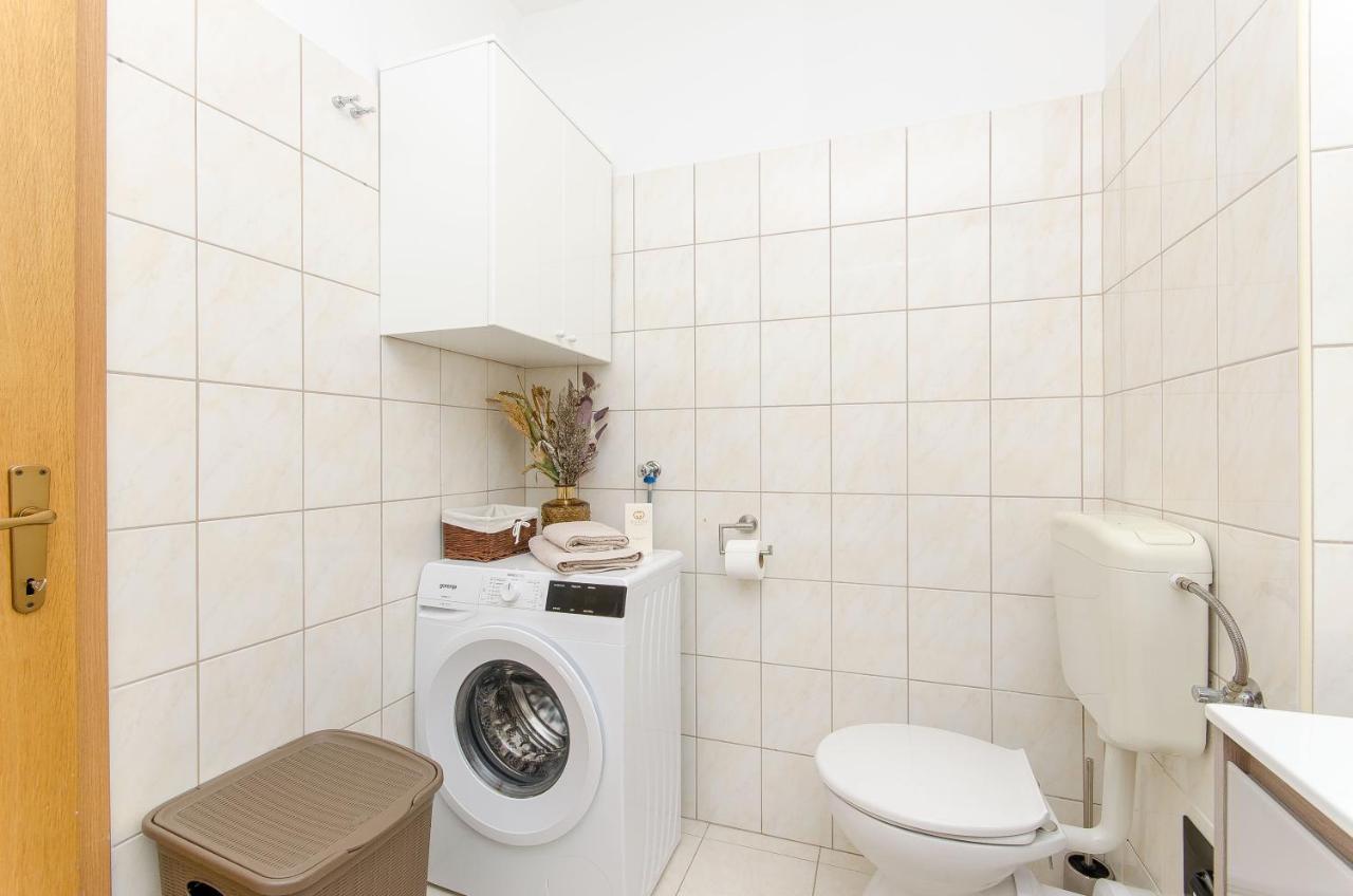 ספליט Spacious Apartment Smile With Terrace And Secure Garage מראה חיצוני תמונה