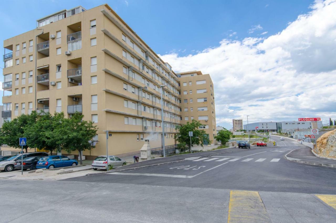 ספליט Spacious Apartment Smile With Terrace And Secure Garage מראה חיצוני תמונה